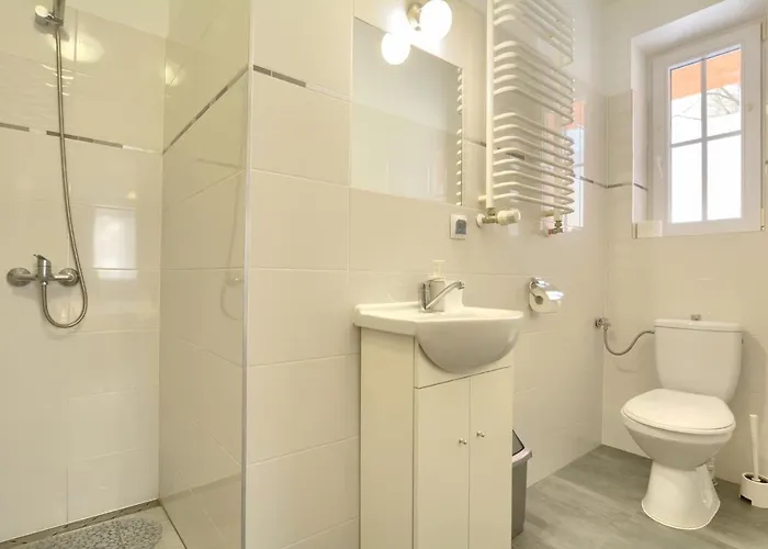 Hotel Rezydencja Karnat I I Ii *